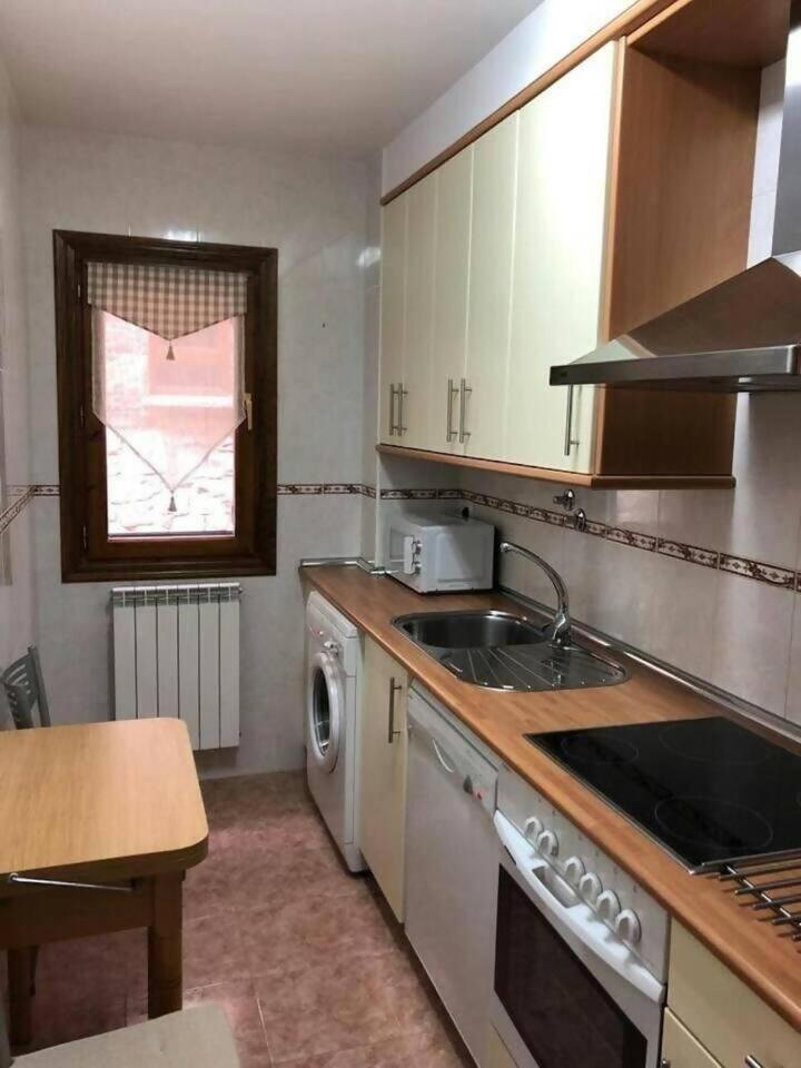 Casa Sendacomodidad Y Descanso Sallent De Gallego Luaran gambar
